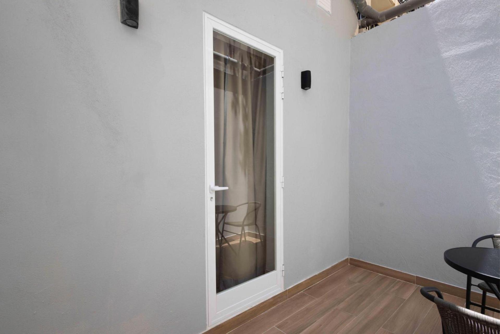 University Boutique Rooms Msida Bagian luar foto