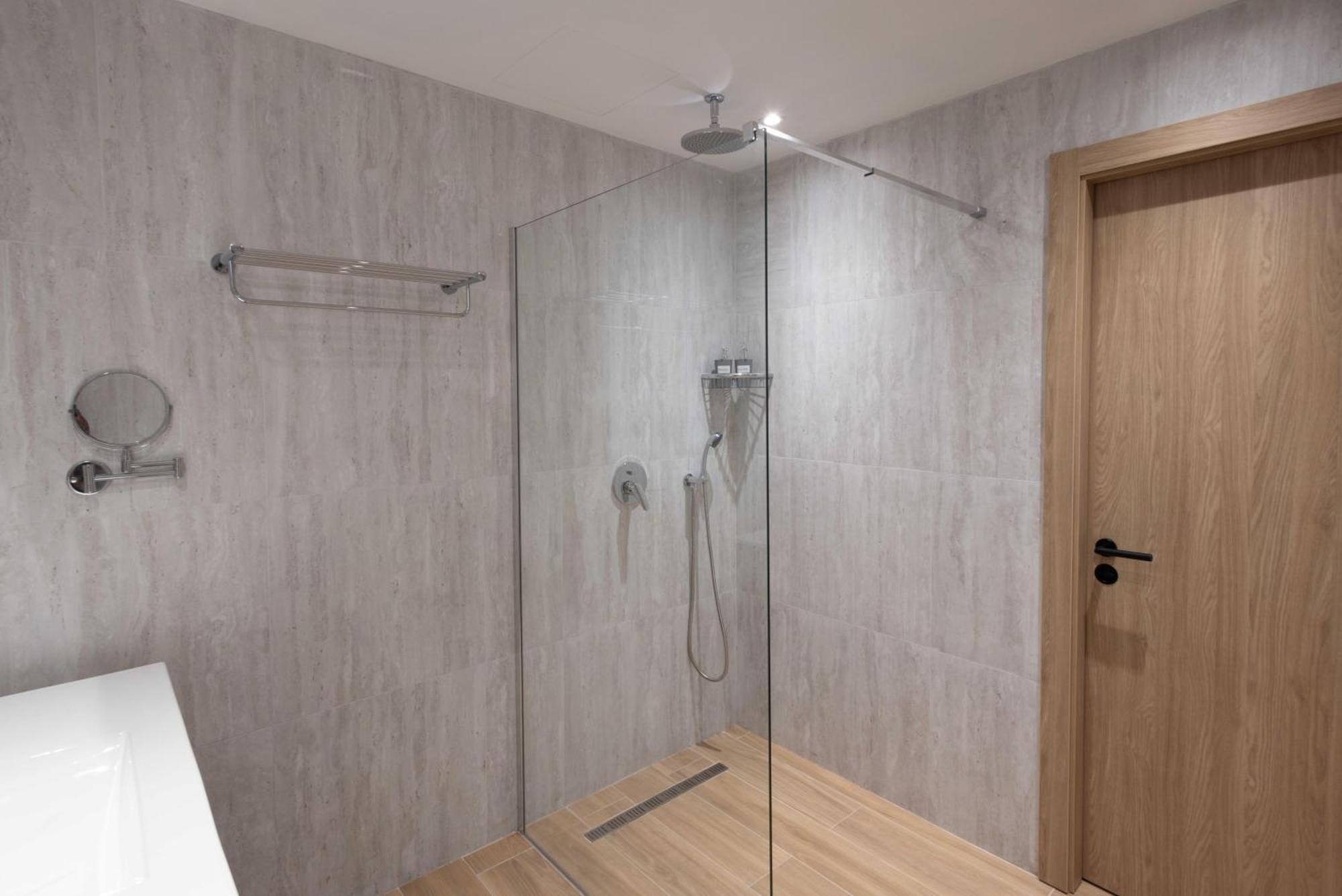 University Boutique Rooms Msida Bagian luar foto