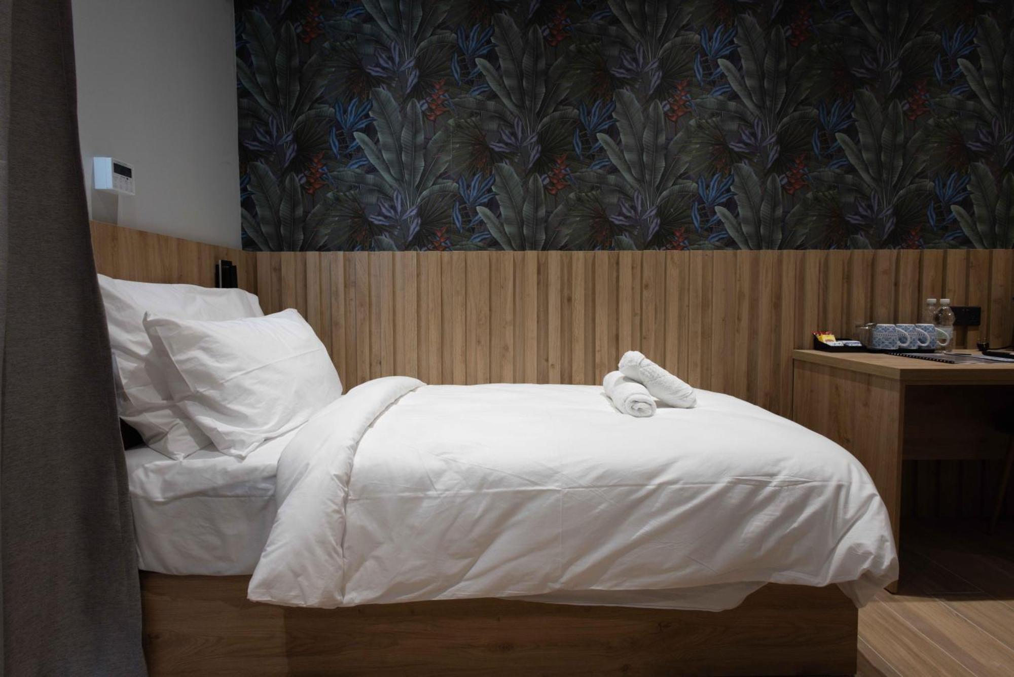University Boutique Rooms Msida Bagian luar foto